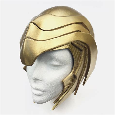 wonder woman golden helmet